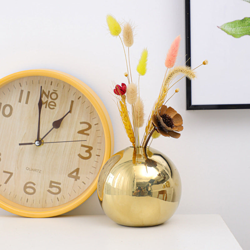 The Aurelia Gold Vase